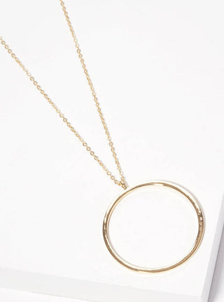 30 Inch Long Classic Round Pendant Necklace