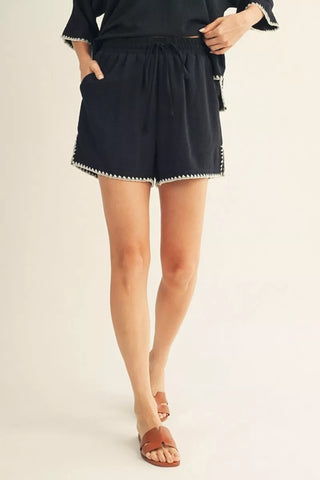Scallop Trim Crinkle Shorts