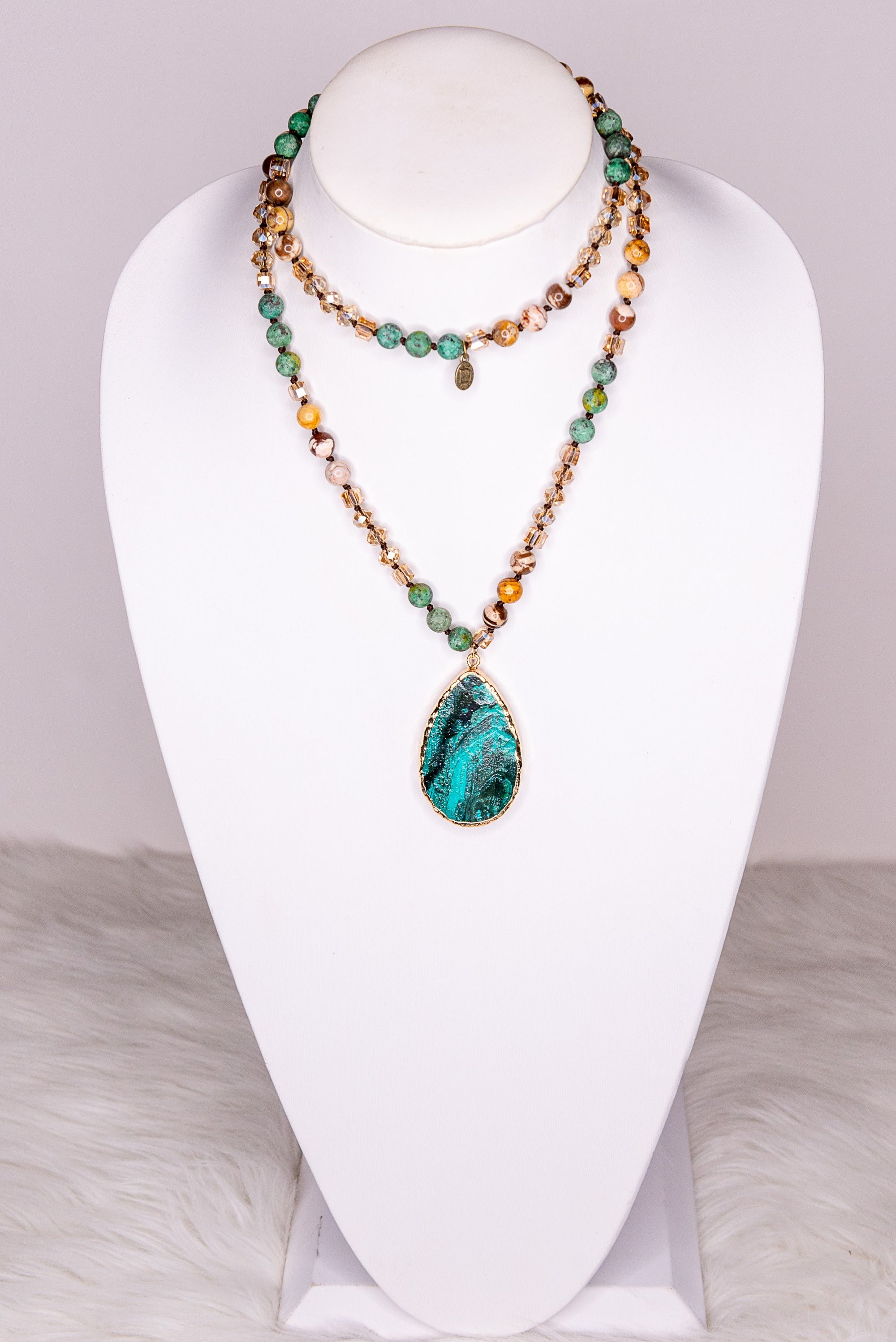 Jade Beaded Pendant Necklace