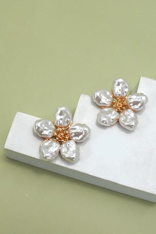 Vintage Bold Pearl Flower Stud Earrings