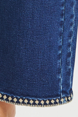 The Little Details Barrel Jeans