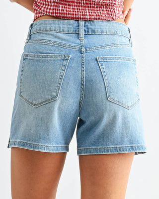 Lightweight Walking Short Regular Hem W/ Slit