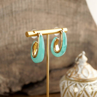 Golden Ember – Sculptural Acrylic Hoop Earrings