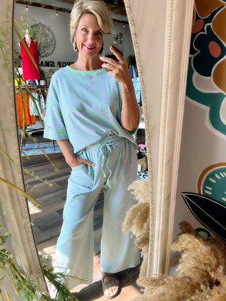 Easy Breezy Set in Lilac/Mint