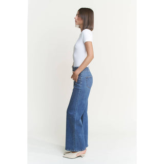 The Signauture Wide Leg Jeans