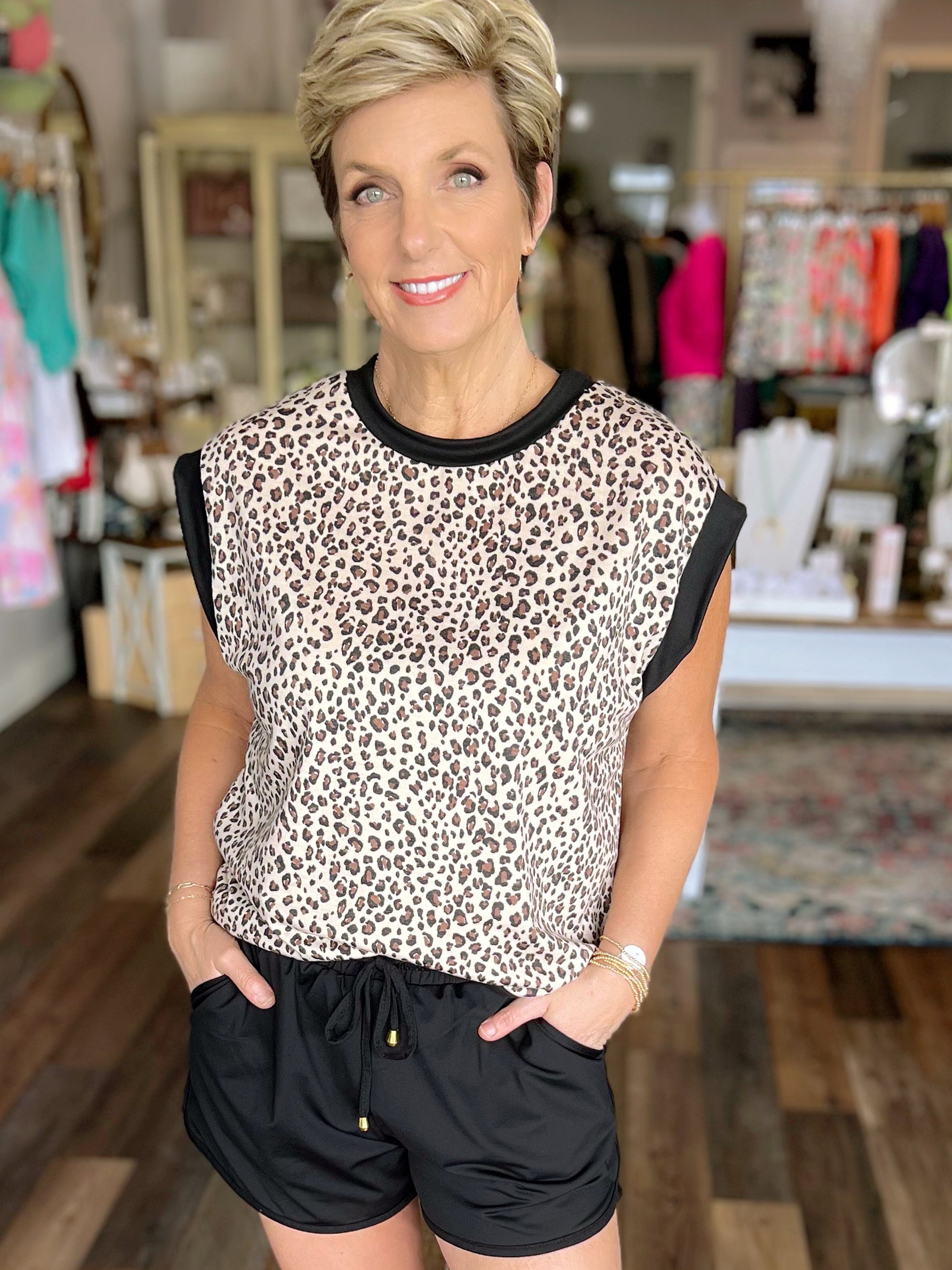 The Cassie Banded Sleeve Top in Leopard Print