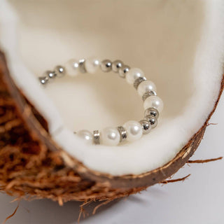 18K Gold PVD 8mm Kiska Glass Pearl Stretch Bracelet