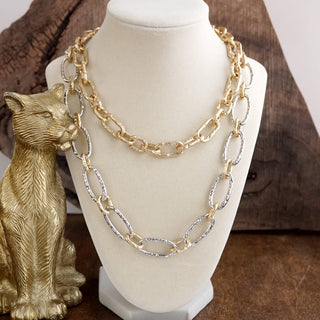 Luxe Link – Elongated Textured Chain Necklace