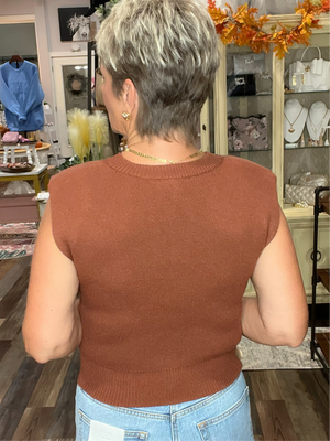 Sleeveless Sweater in Brown Cinnamon