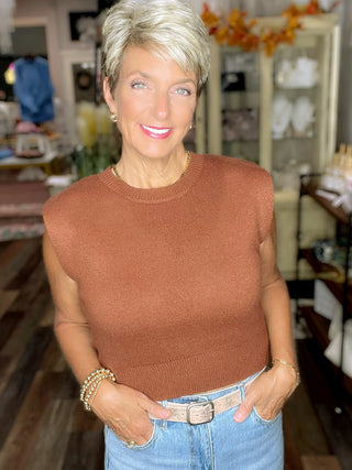 Sleeveless Sweater in Brown Cinnamon