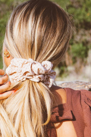 Sawyer Jumbo Scrunchie