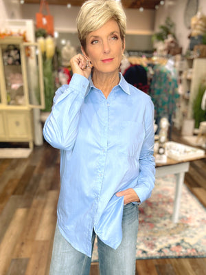 Classic Poplin Button- Down Blouse in Blue