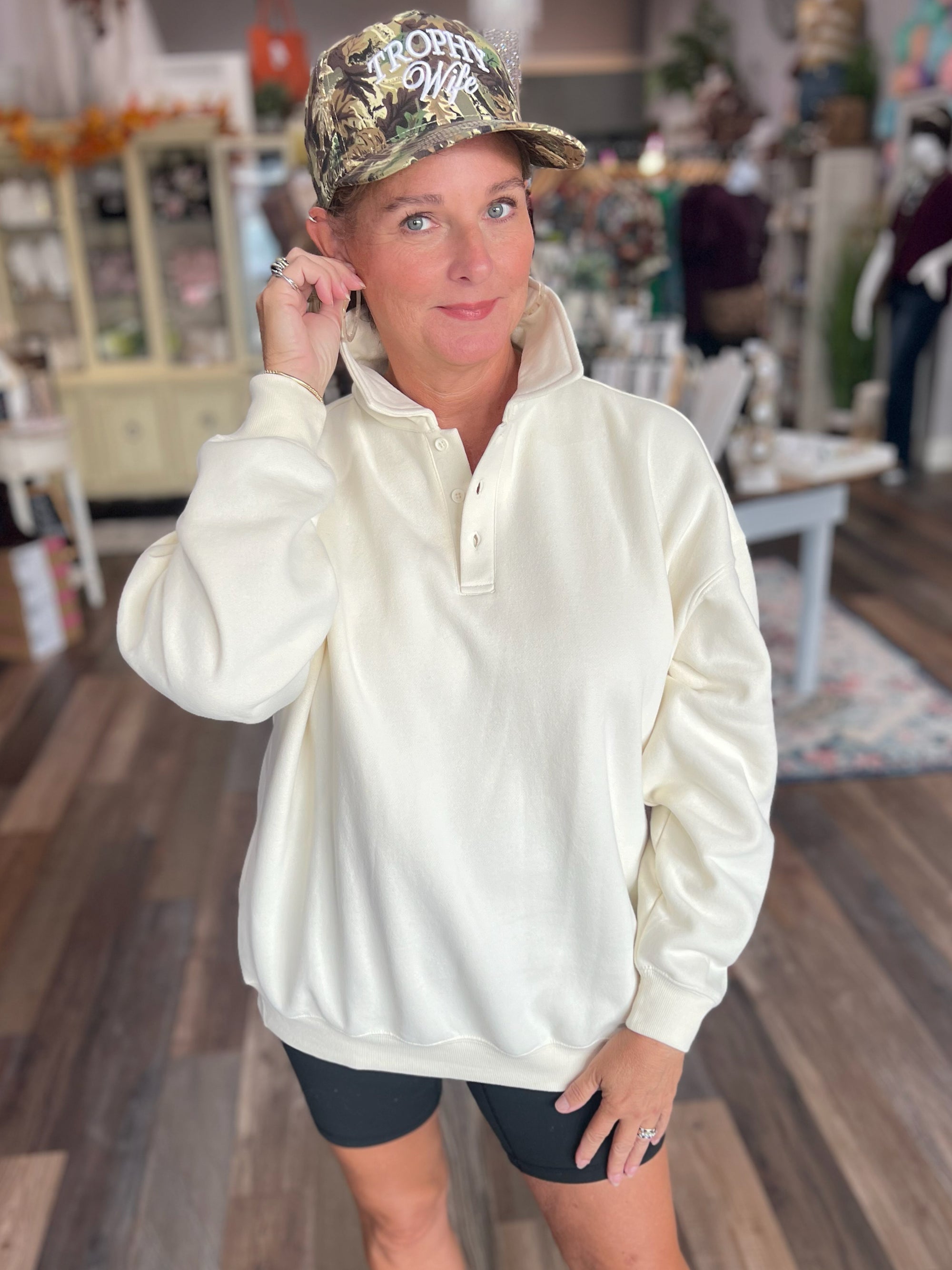 Oversized Polo Collared Fleece Pullover – Cream