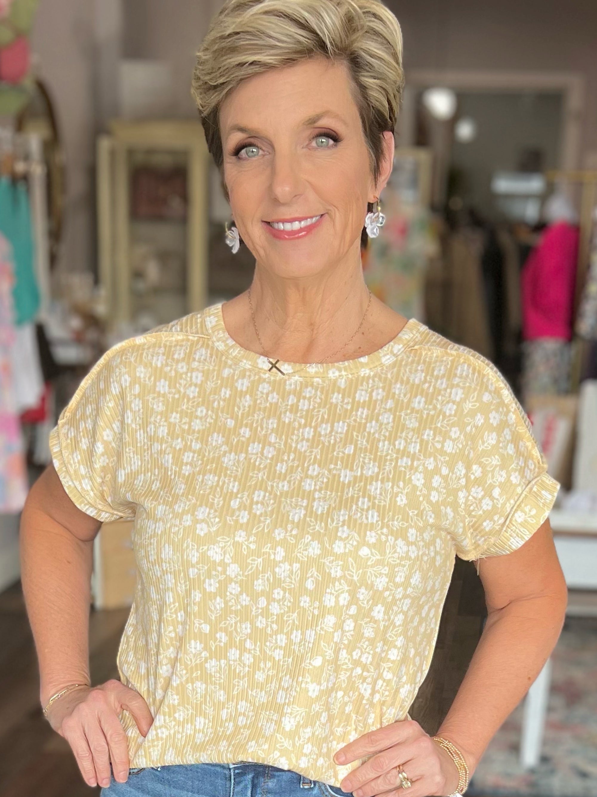 Pretty Yellow Flowers Short Sleeve Top