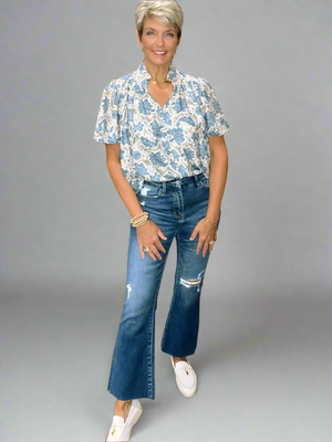 Floral Puff Sleeve Button-Down – Ruffled Neckline & Lightweight Feel