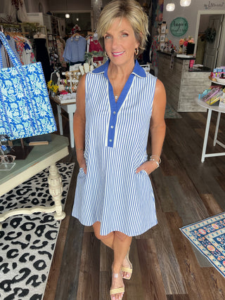 Contrast Collar Seersucker Dress