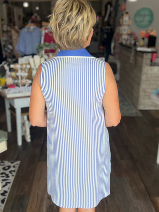 Contrast Collar Seersucker Dress