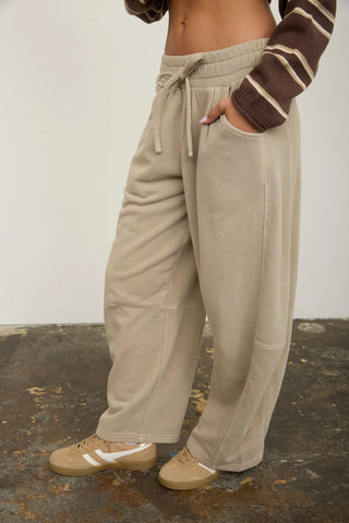 The Weekender Barrel Sweatpants