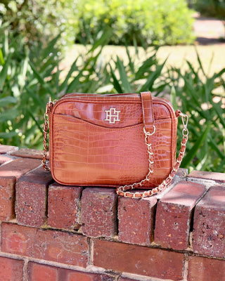 Fiona Crossbody Saddle EC