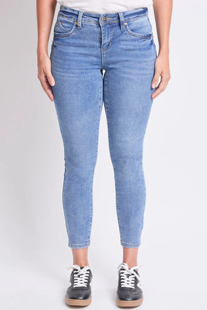Curve Confidence - Skinny Fit - Vintage Medium Wash or Light Wash