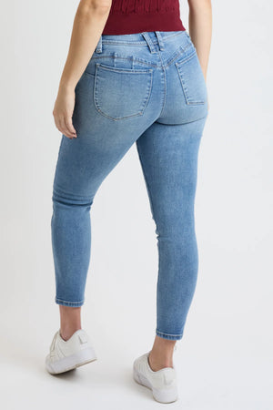 Curve Confidence - Skinny Fit - Vintage Medium Wash or Light Wash