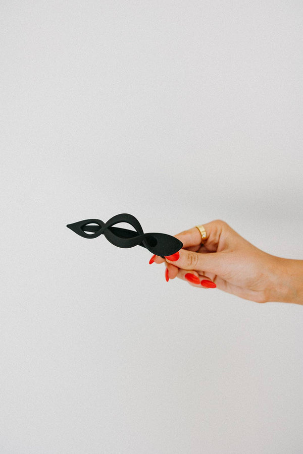 Infinity Loop Alligator Claw Clip - Angie's Strength & Style Boutique