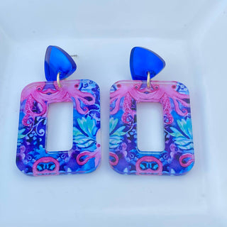 The Everyday Preppy Octo Acrylic Dangle Earring