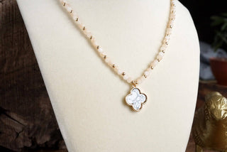 Short Beaded Clover Pendant Necklace with Semi-Precious Stone Beads