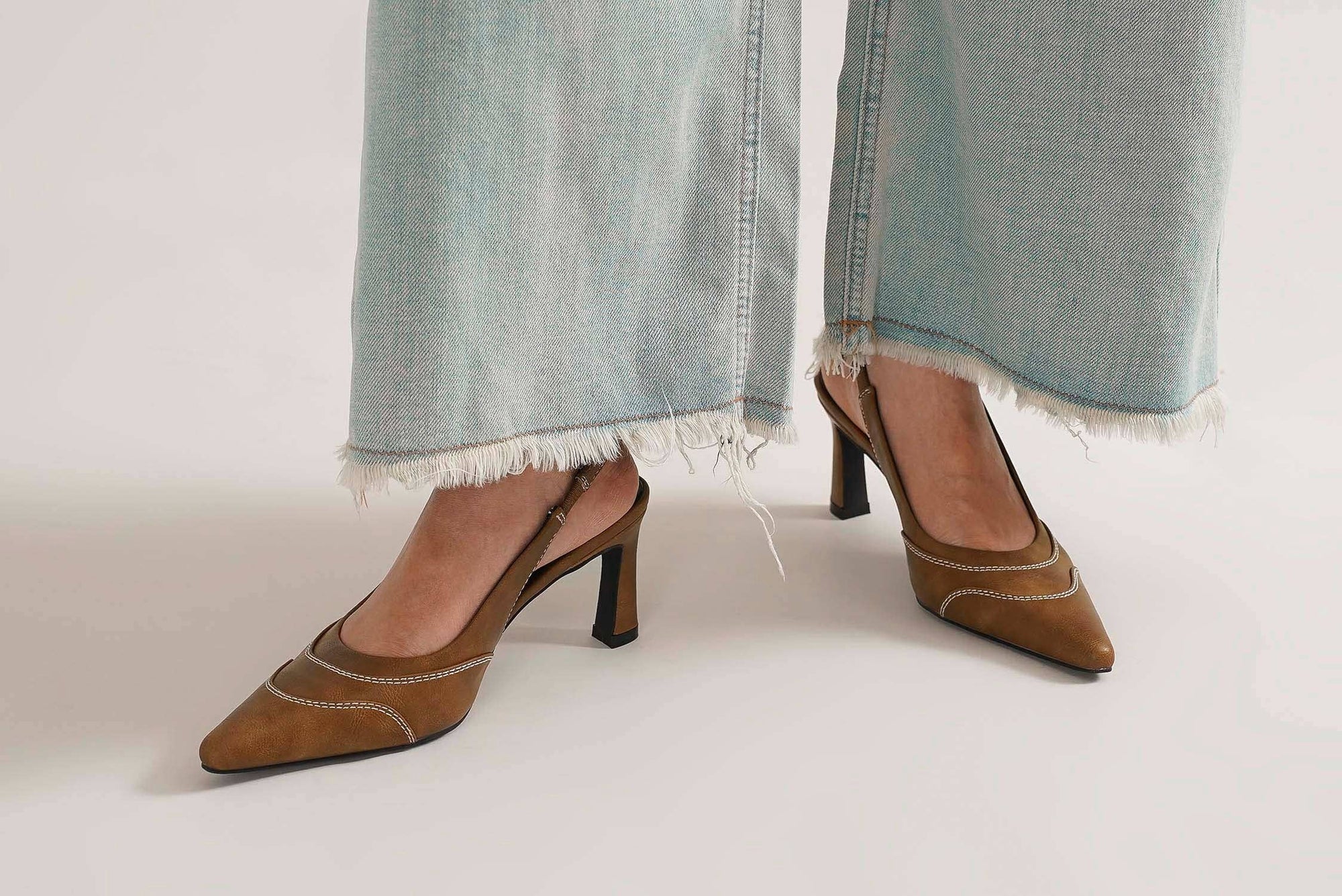 Trinee Slingback Heels in Camel