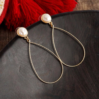 Teardrop with a Pearl Dangle Earrings in Gold