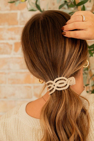 Overlapping Flat Claw Clip