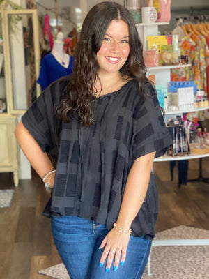 Textured Cotton Blend Short Sleeve Top in Curvy