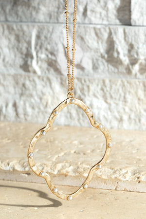 Textured Pendant Necklace