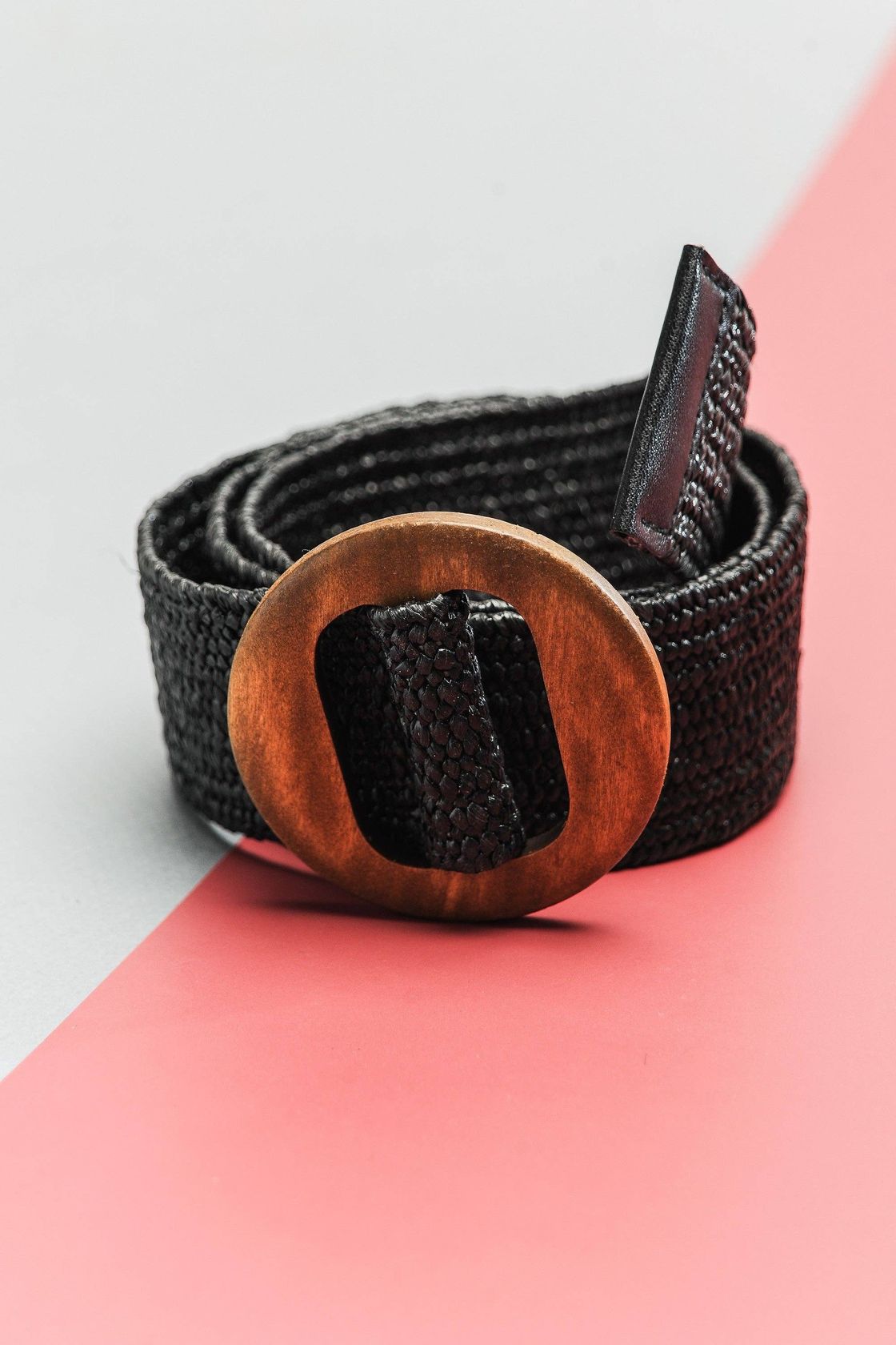 Rattan Stretch Waist Belt w/ Wooden Buckle