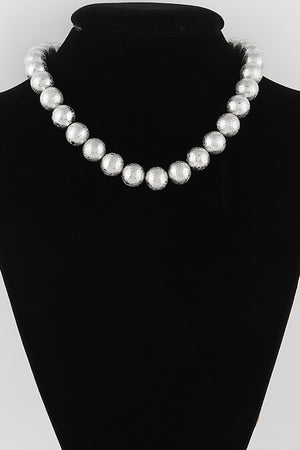 Textured Beaded Necklace
