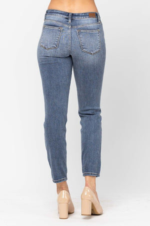 Mid-Rise Classic Slim Fit Jeans in Plus Size