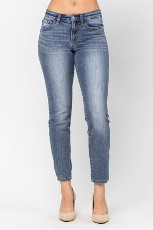 Mid-Rise Classic Slim Fit Jeans in Plus Size